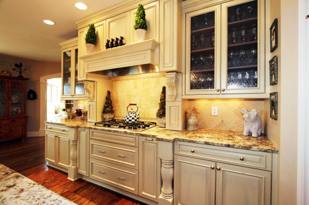1506 Homestead Summit Dr-Kitchen2.jpg
